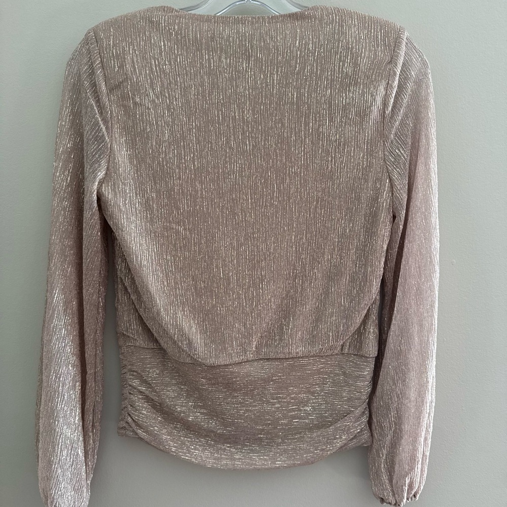 White House Black Market Shimmering Tan V-Neck Blouse - Picture 4 of 4